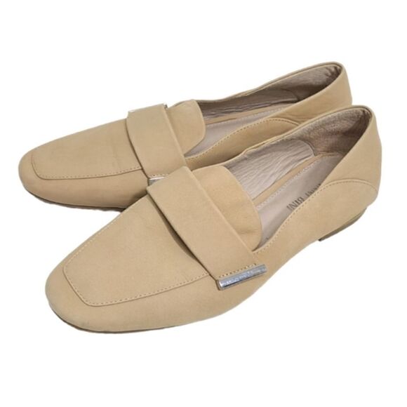 Gianni Bini Beige LeatherĀ OfficeāLoafersāSizeā5.5ā - Picture 1 of 9